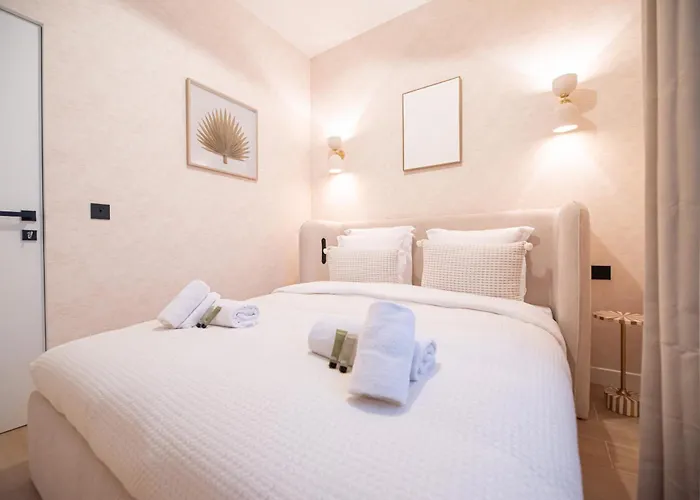 In Montmartre Apartment